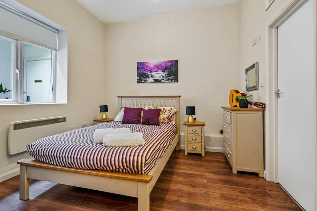 Two Bedroom With Patio Close To Hyde Park Ed4 Londen Buitenkant foto
